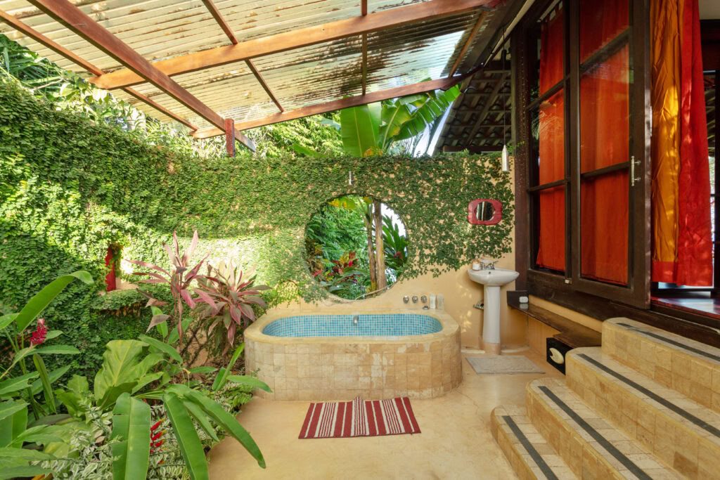 Ayurvedic Yoga Ritiro – Chloe Haddad