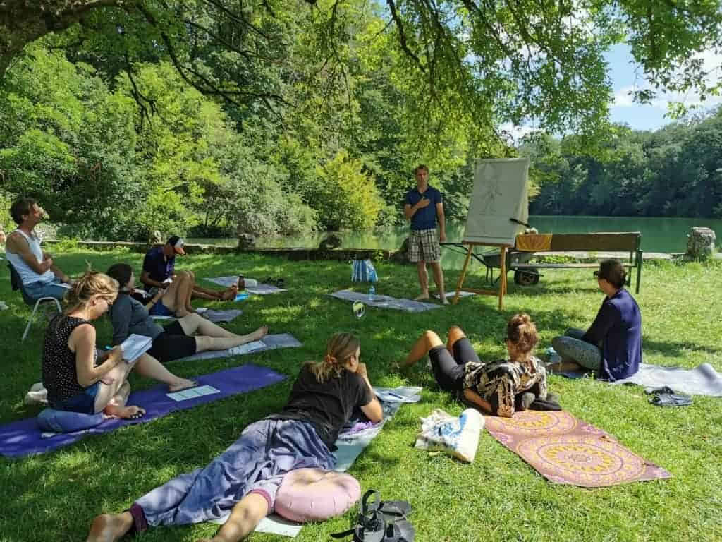 Yoga e meditazione camminata