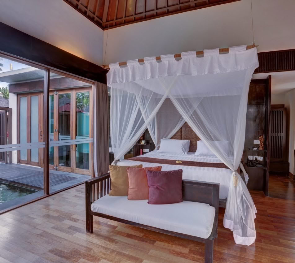 Lagoon Pool Villa