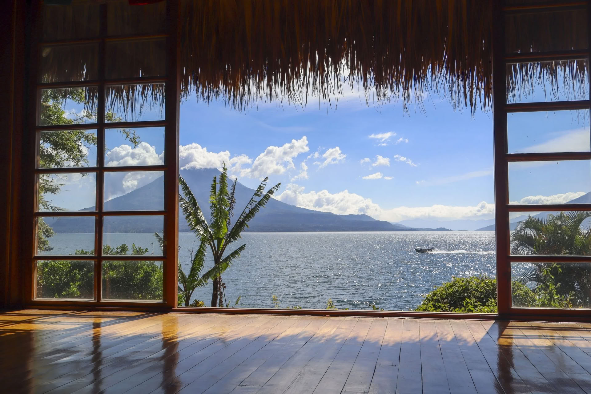 Spirit of Atitlán: Yoga, Sound, and Wellness Ritiro / Settle Into Stillness — Villa Sumaya
