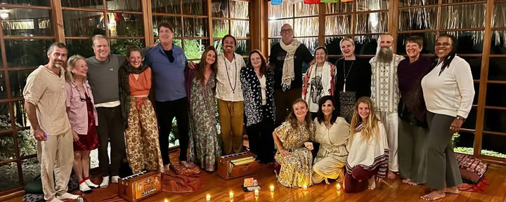 Bhakti Beloved Ritiro / Ananda Das — Villa Sumaya