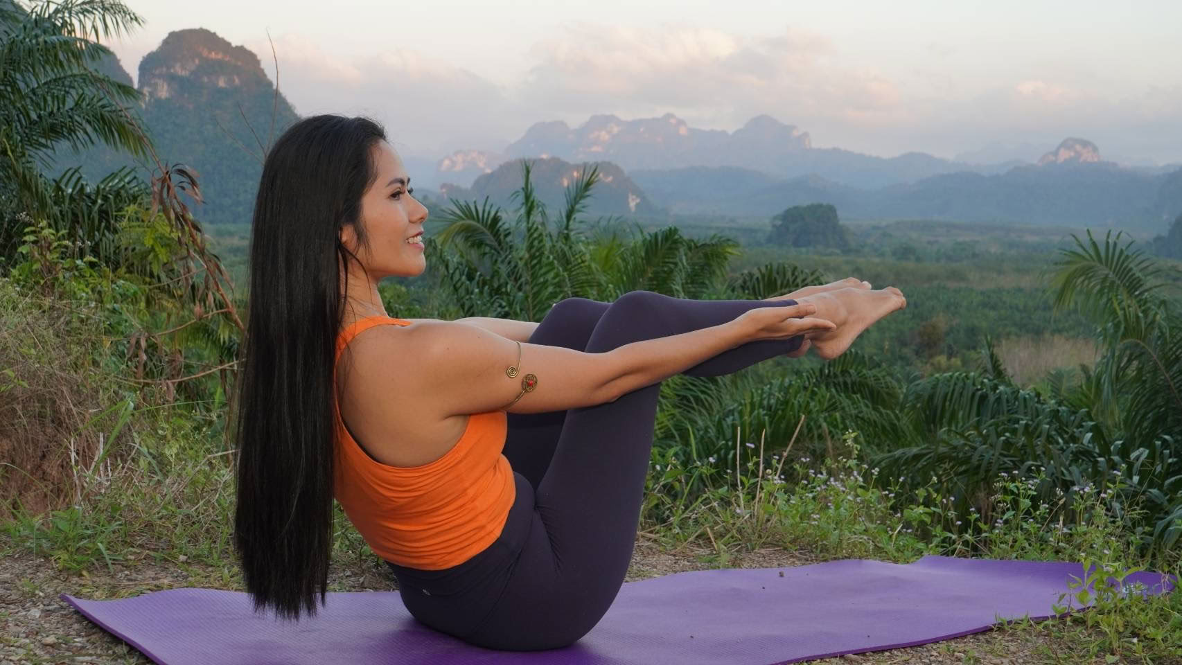 Group Class : Yoga al Tramonto + Bagno Sonoro con Campane Tibetane