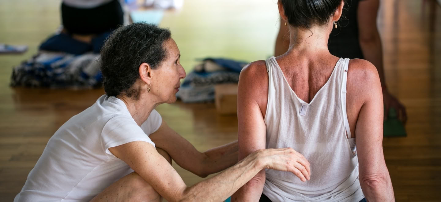 Iyengar Yoga Ritiro con Genny Kapuler