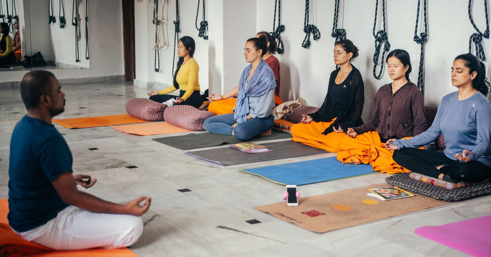 Formazione Insegnanti di Yoga di 200 ore Speciale a Rishikesh – 3 - 30 Apr 2027