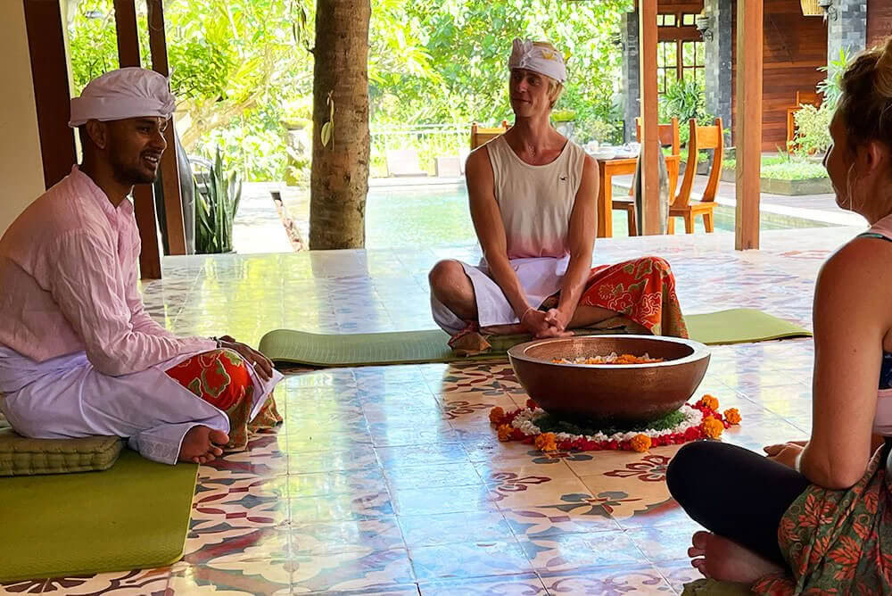 500 ore di formazione insegnanti di yoga a Bali, Ubud – dal 1° settembre al 25 ottobre 2026