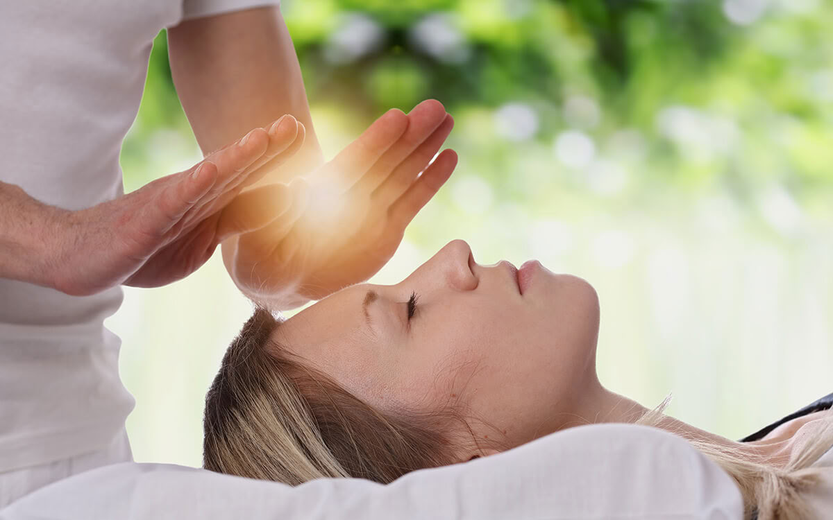 Condivisione di energia Reiki di gruppo