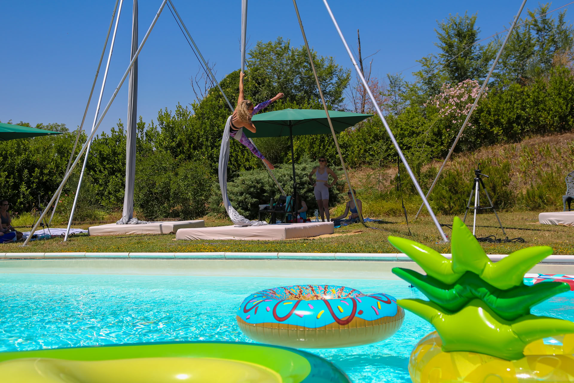 Campo Estivo di Aerial Yoga