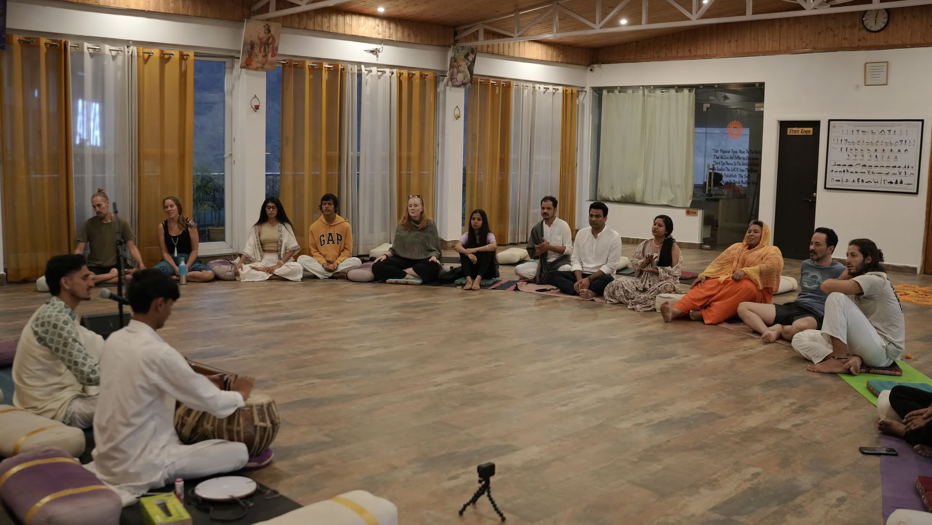 Formazione Insegnanti di Yoga di 100 Ore