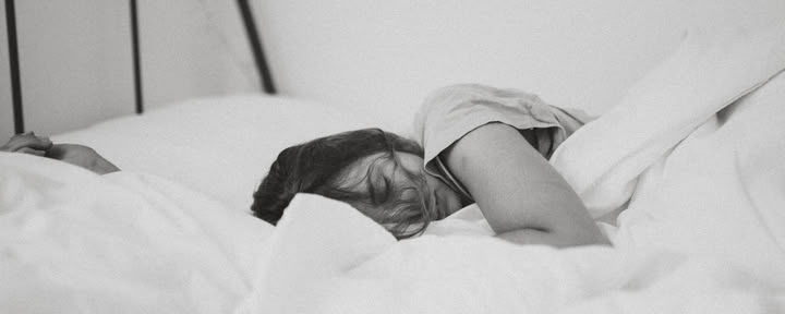 Yoga Nidra TT (30 ore)