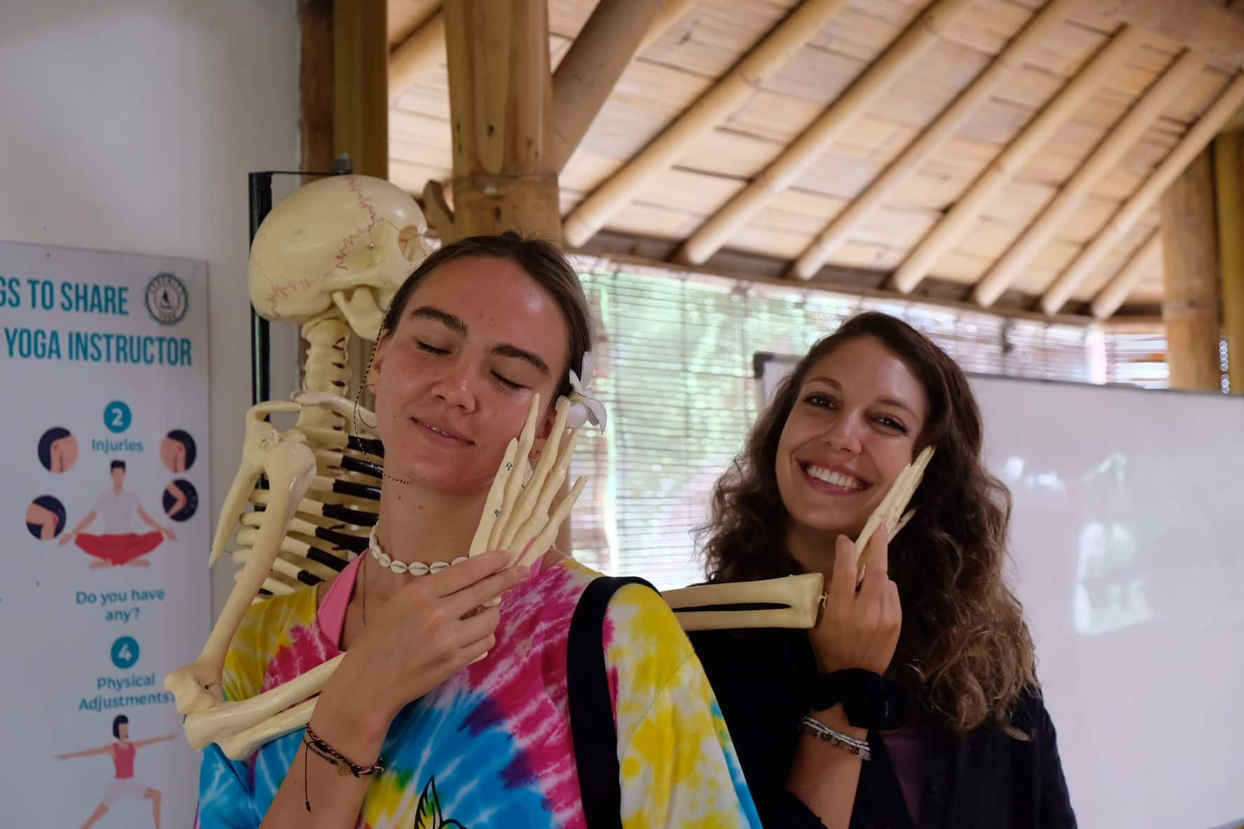 200 ore di formazione per insegnanti di yoga in Portogallo