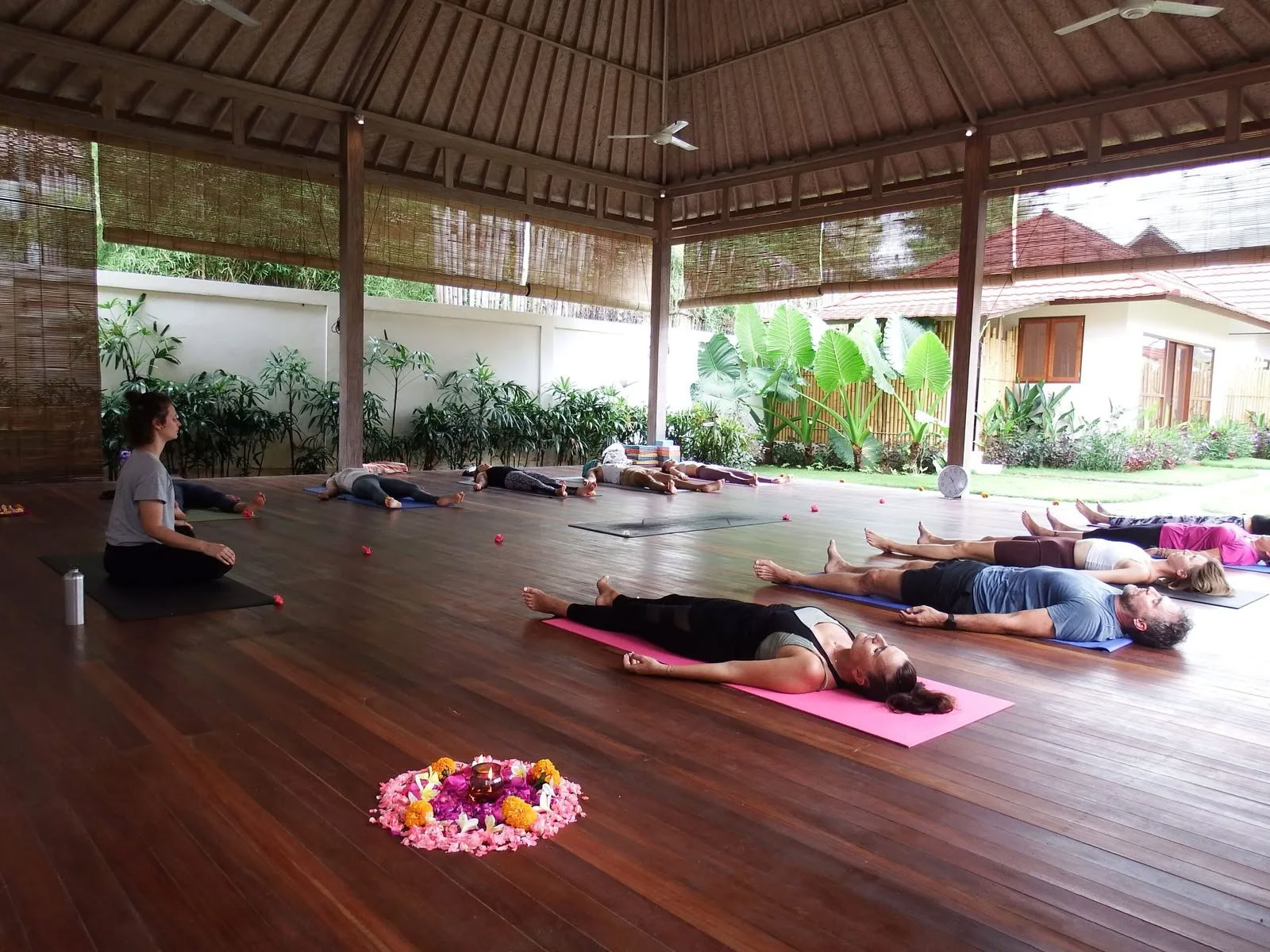 300 ore di formazione insegnanti di yoga a Bali