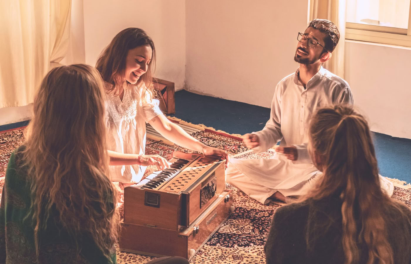 Corso di Kirtan e Canto dei Mantra