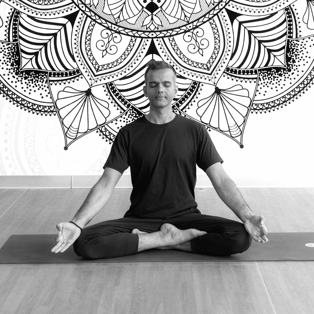 50 Ore di Meditazione e Pranayama (Respirazione Consapevole) Corso Master (YACEP) IBRIDO