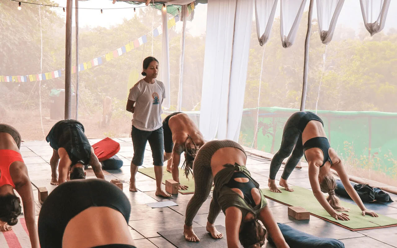 200 Ore di Formazione per Insegnanti di Yoga a Goa