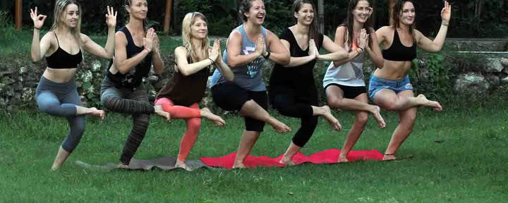 100 Ore di Formazione per la Certificazione in Meditazione a Rishikesh, India