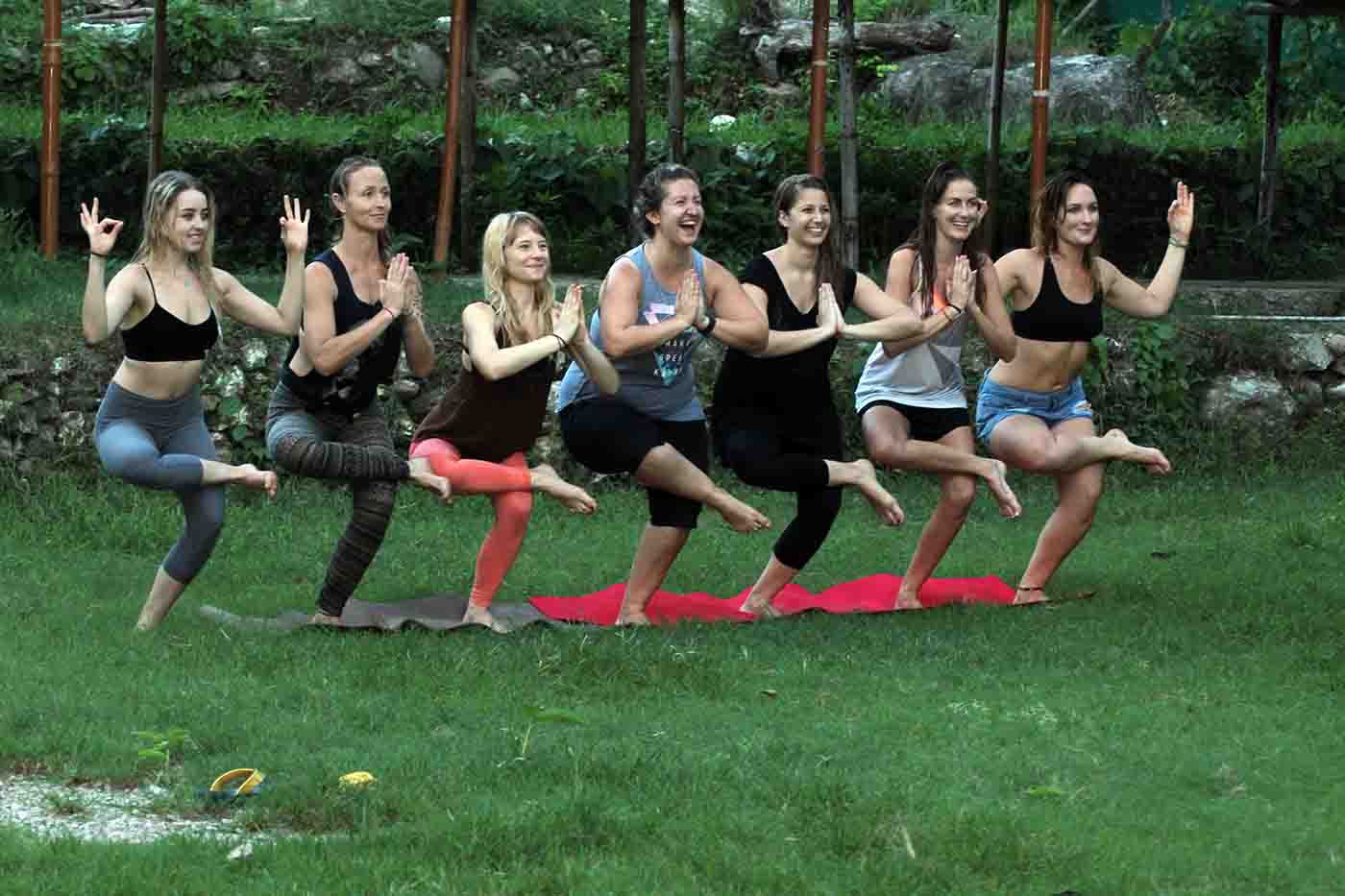 Ashtanga Vinyasa Yoga Teacher Training a Rishikesh