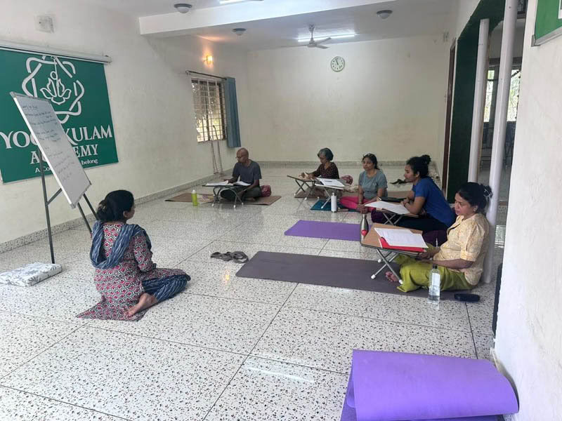 TTC di Yoga di 200 Ore nel Weekend a Bengaluru