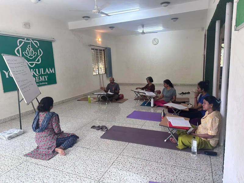 TTC di Yoga di 200 Ore nel Weekend a Bengaluru