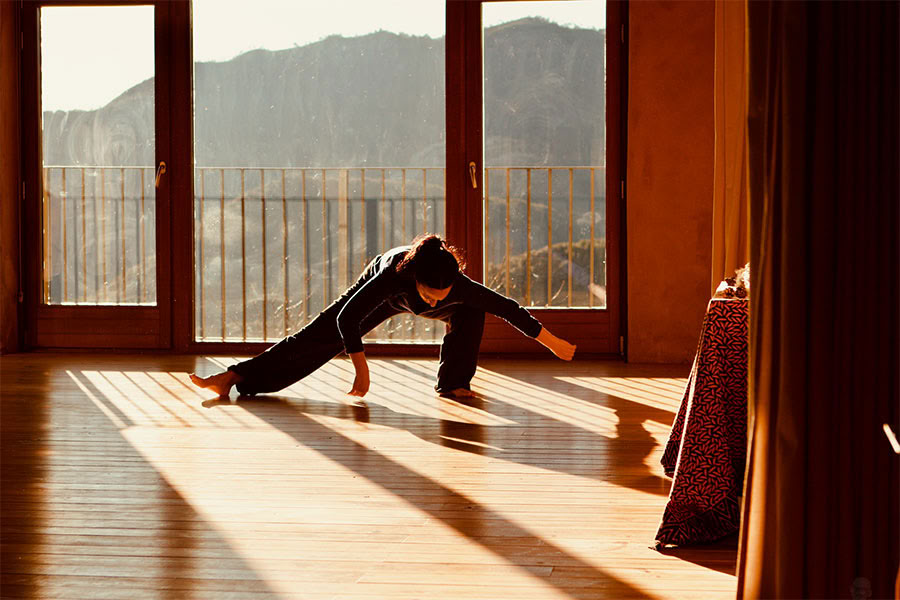 Dancing nature: Movimento, Yoga, Arte e Ritiro di Escursionismo