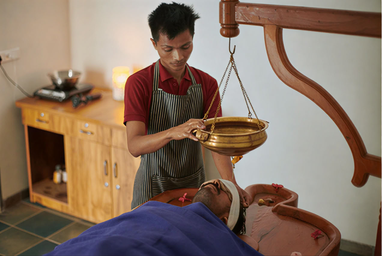 Programma Ayurveda Panchakarma di 14 notti presso Manaltheeram Ayurveda Beach Village, Kovalam