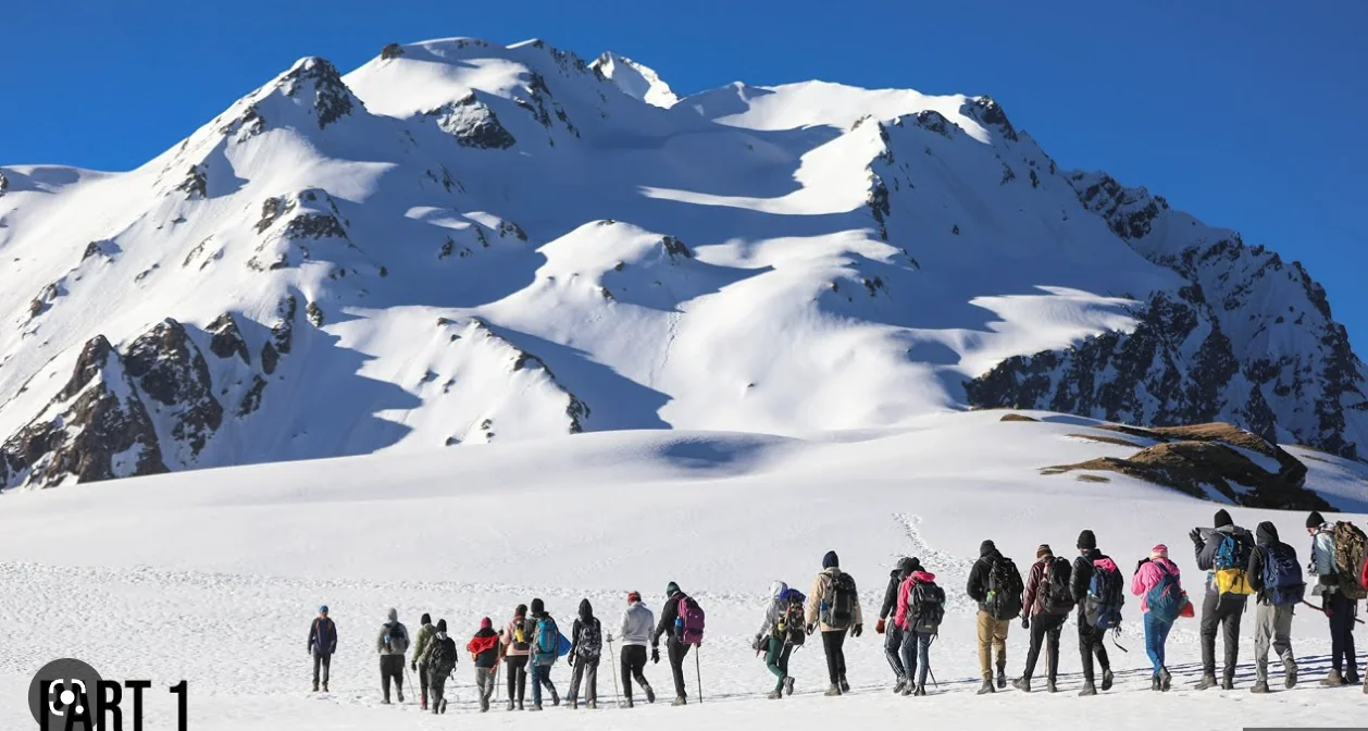Trek del Sar Pass