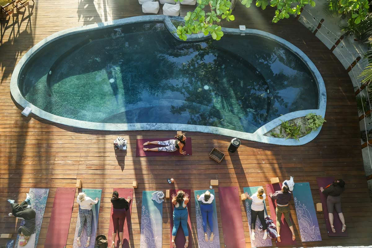 Ritiro Waking Woman: Nel Riflesso dell’Acqua