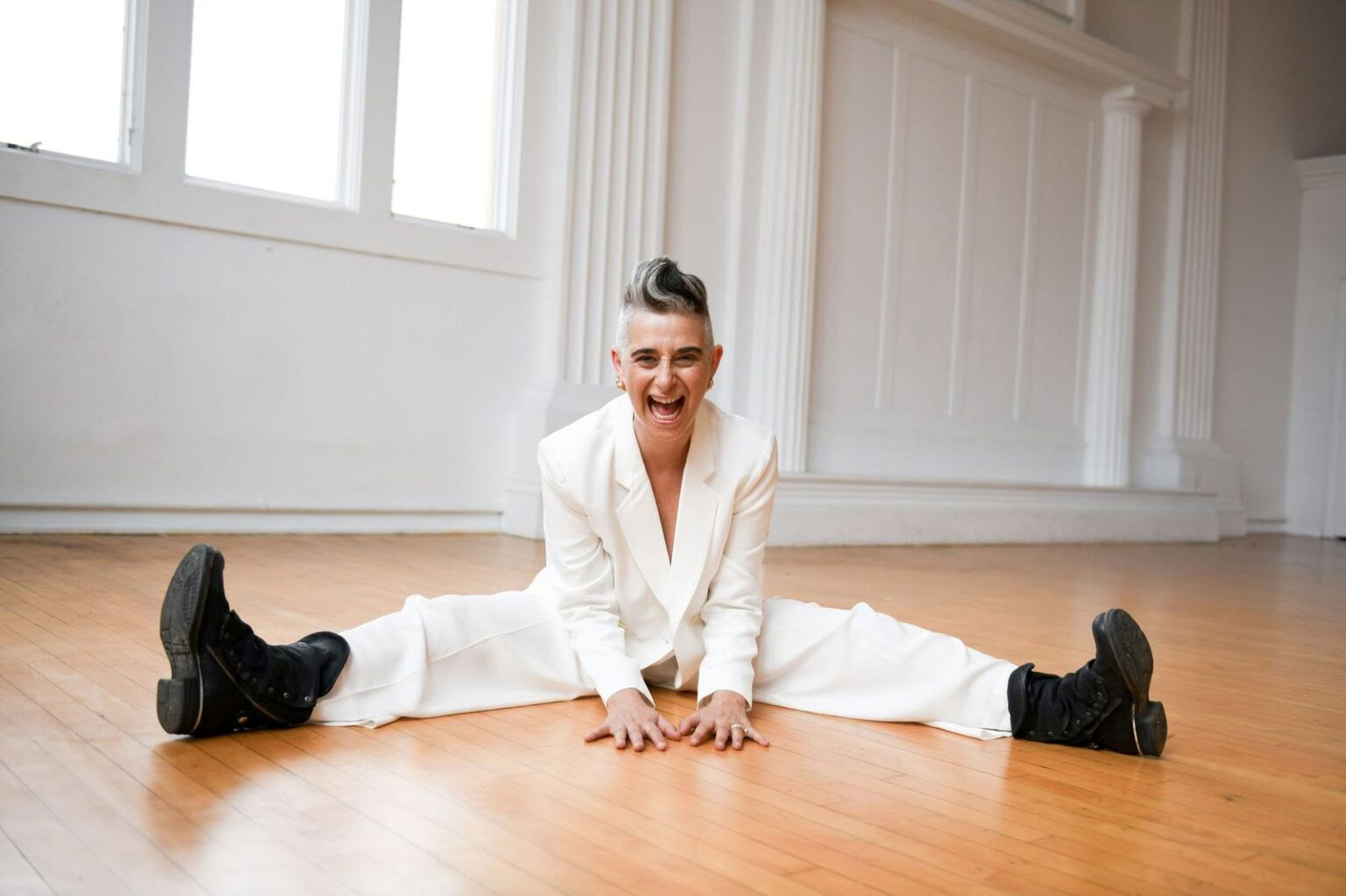Local Resident Weekend Pass – Magia con Kate Shela