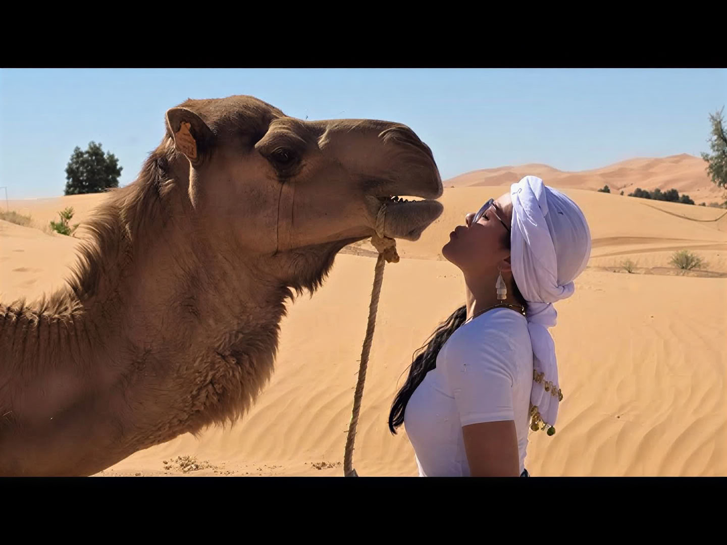 Ritiro Feminine Fire Morocco – Yoga, Danza, Cerimonia del Cacao ed Esperienza nel Deserto del Sahara