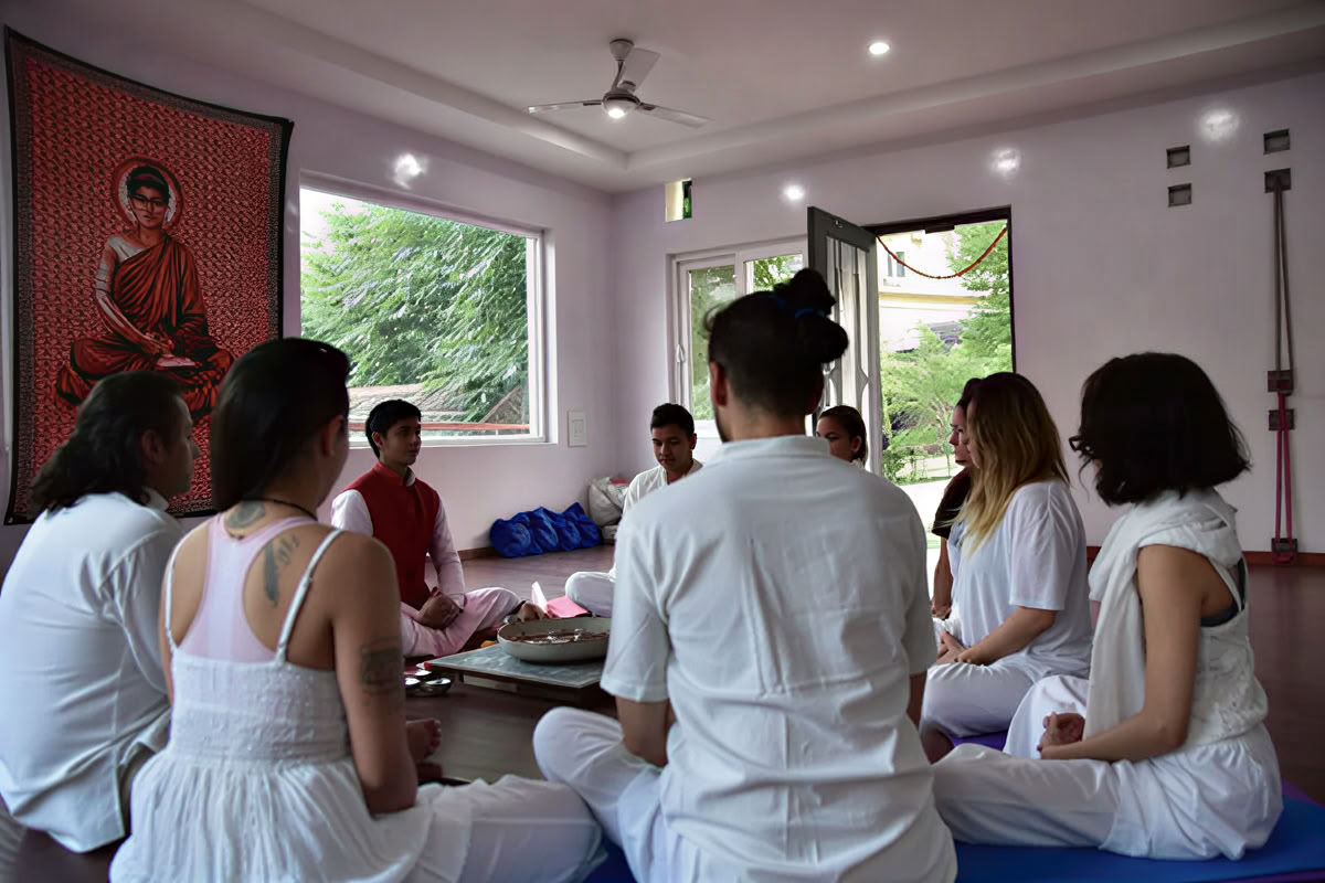 Formazione Insegnanti di Meditazione di 200 ore a Rishikesh