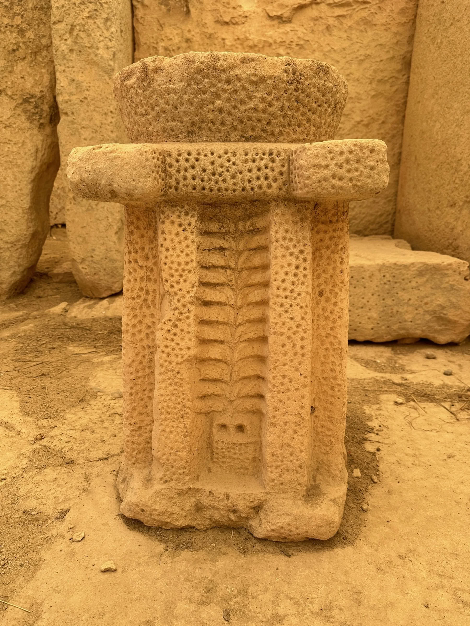 Pellegrinaggio della Sacerdotessa ai Templi Megalitici Maltesi Ritiro - Camera Privata