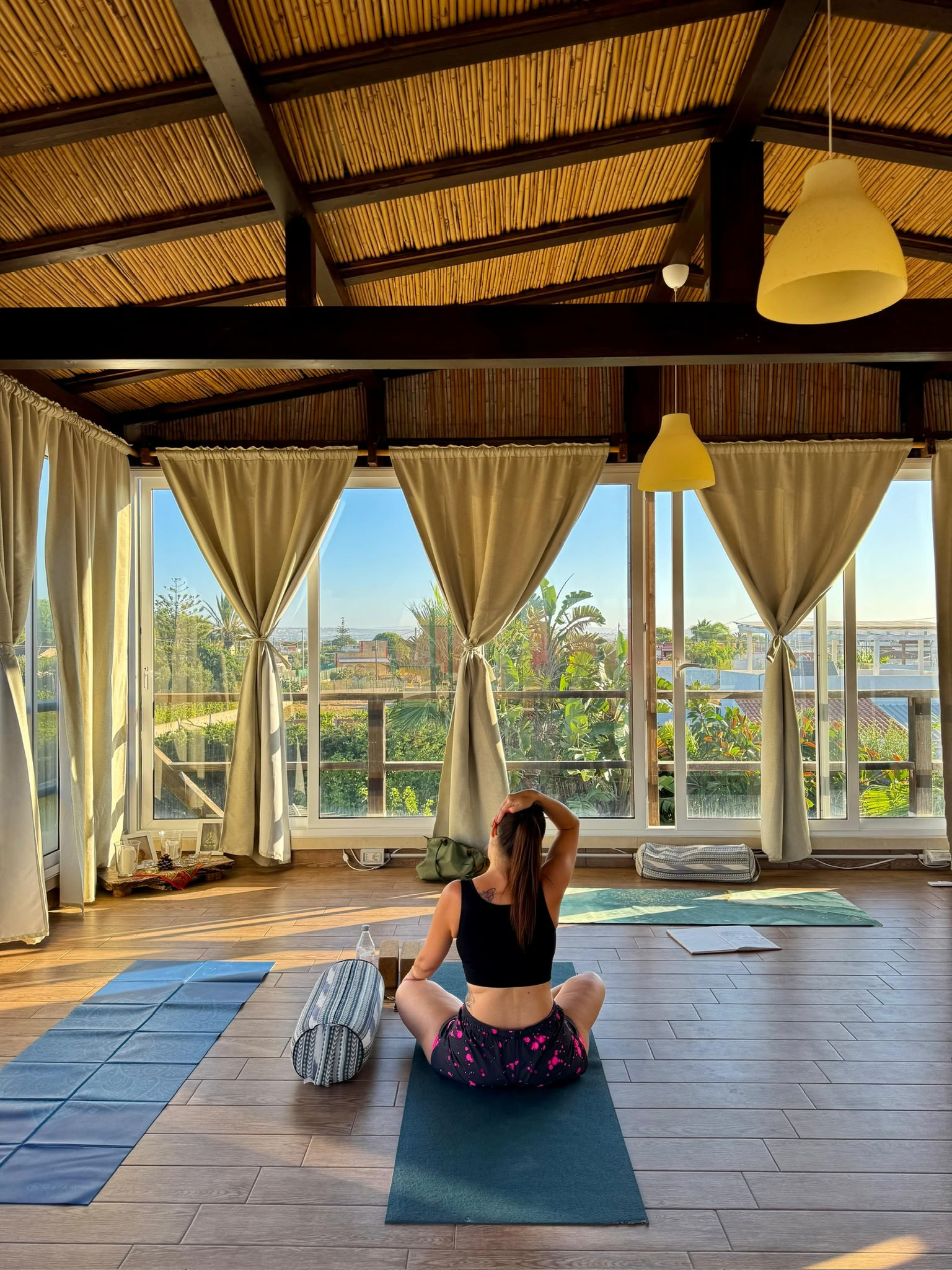 Floripa Summer Play: Yoga, Acro & Inversioni