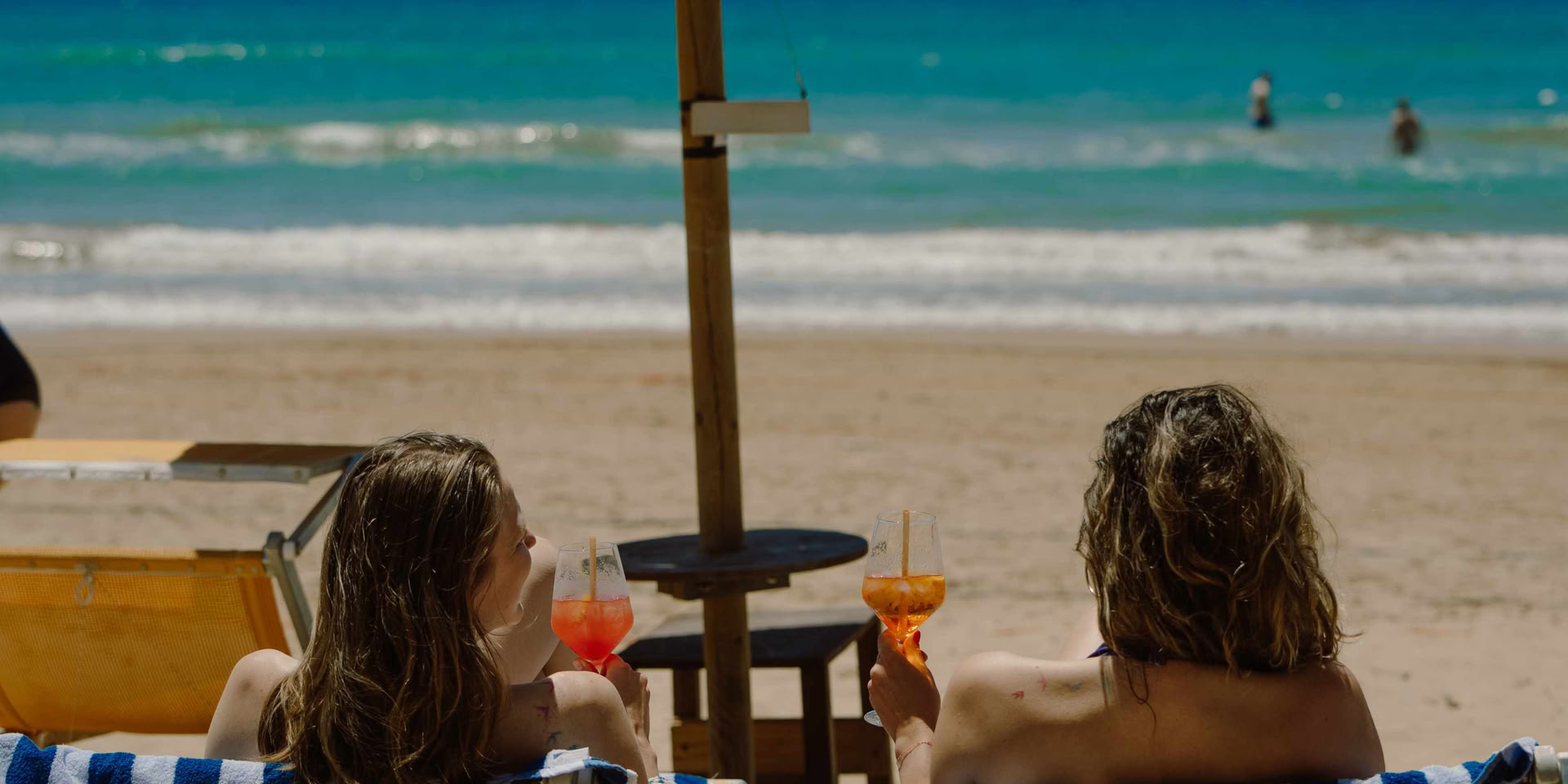 Floripa Summer Play: Yoga, Acro & Inversioni