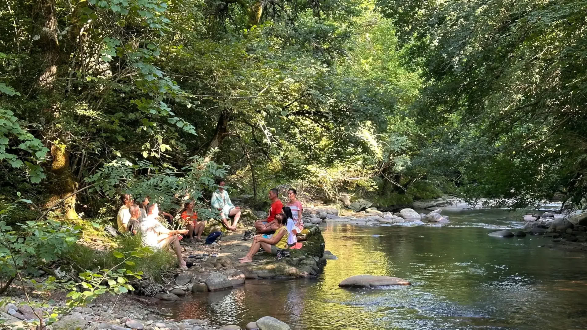 Ritiro di yoga, psicologia e natura nei Pirenei (svolto in inglese)