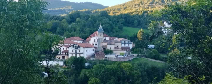 Ritiro di yoga, psicologia e natura nei Pirenei (svolto in inglese)