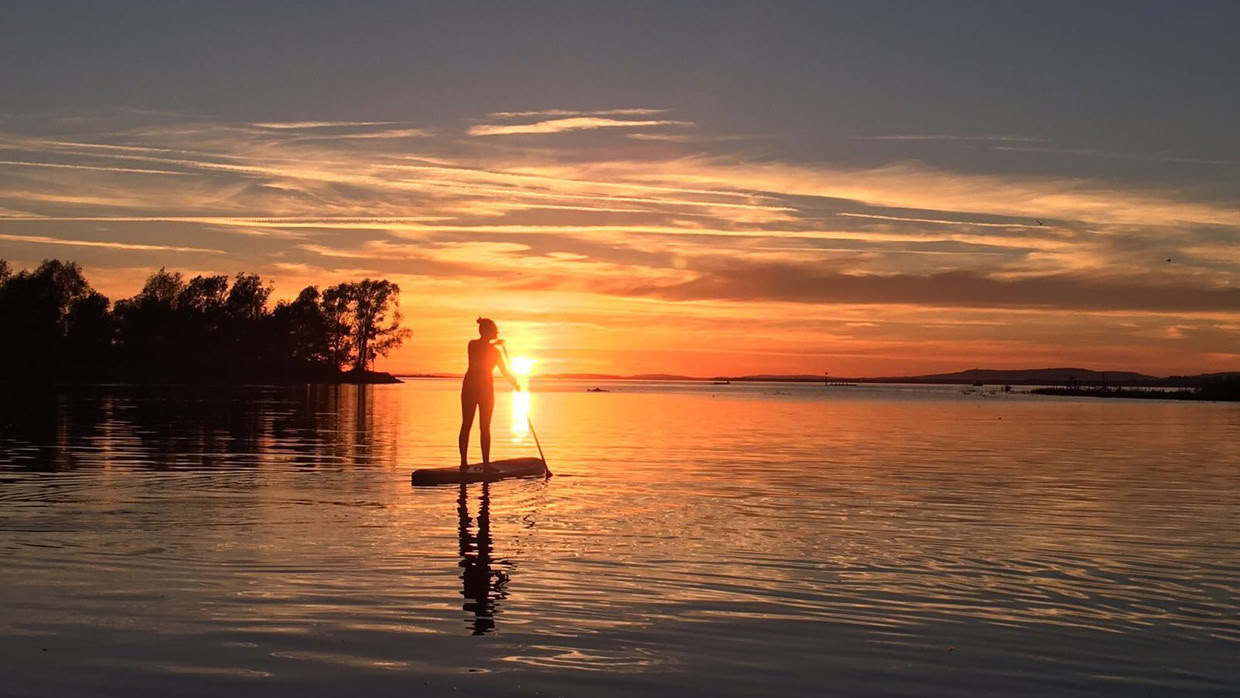 Tour in SUP al tramonto