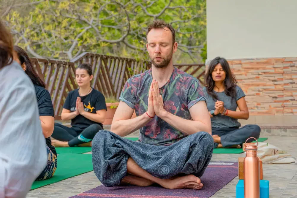 Ritiro di yoga di 7 giorni