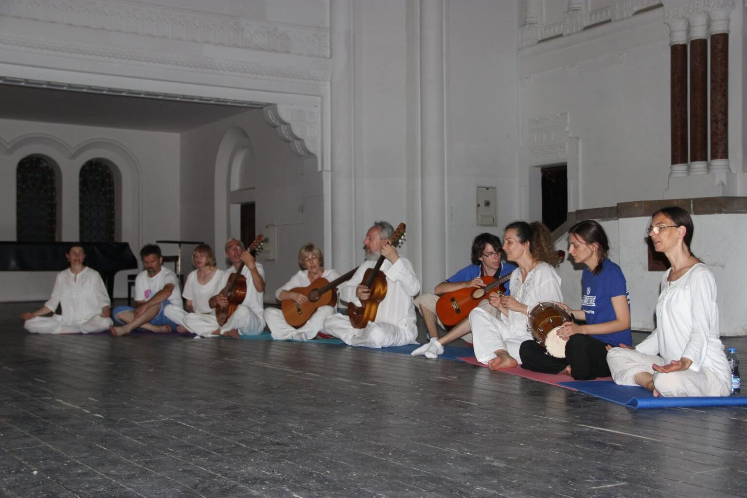 Weekend immersivo di yoga trasformativo di 3 giorni con il professore