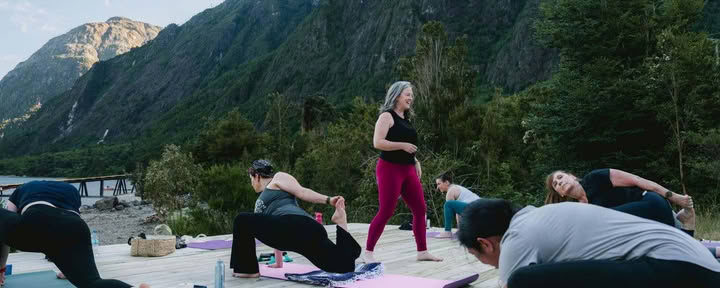 Ritiro di yoga femminile senza confini in Patagonia, in Cile