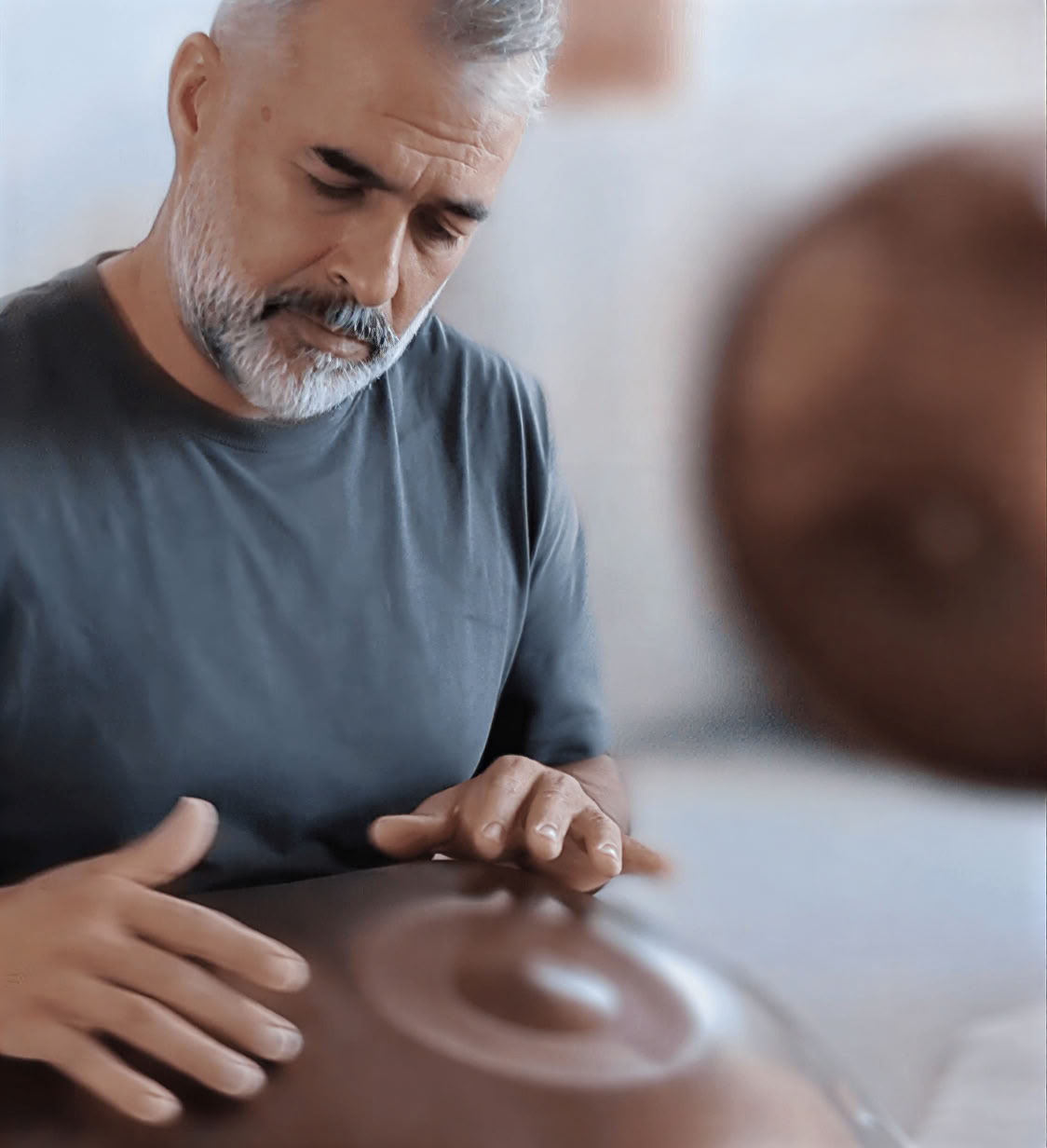 Eventi di yoga della luna piena con musica dal vivo