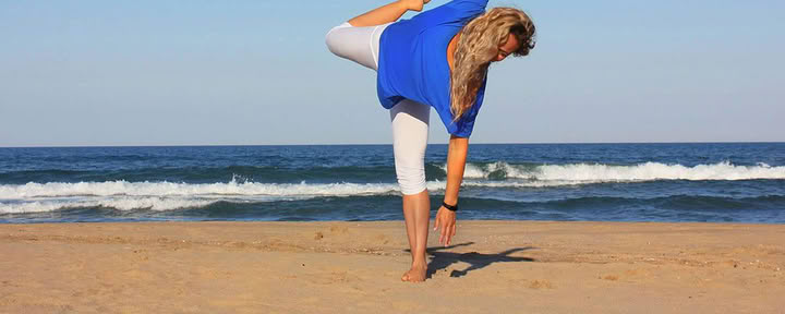 Yoga in spiaggia