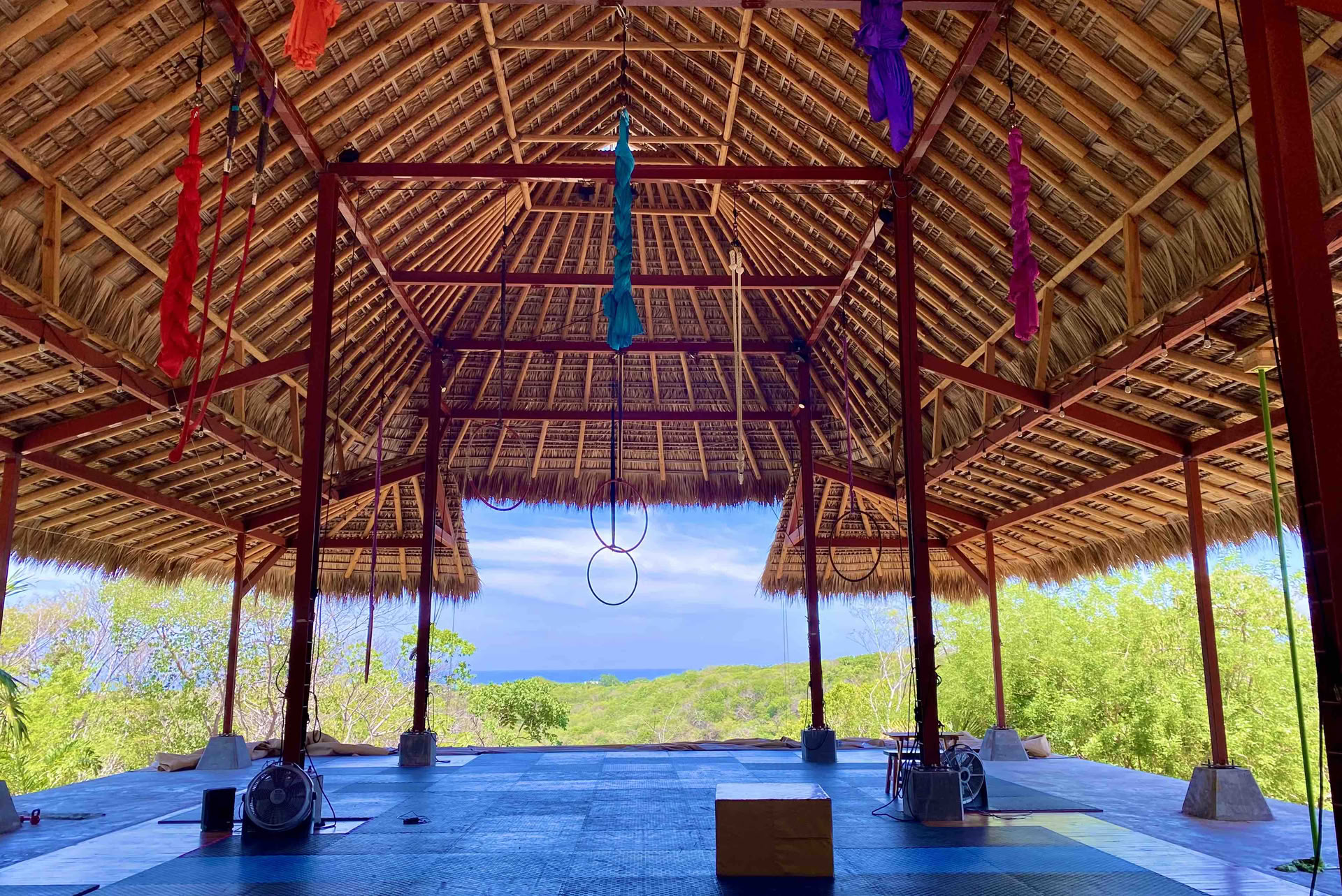 Ritiro di Yoga e Fitness Aereo