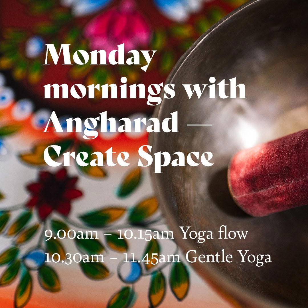 Lunedì mattina con Angharad - Yoga dolce