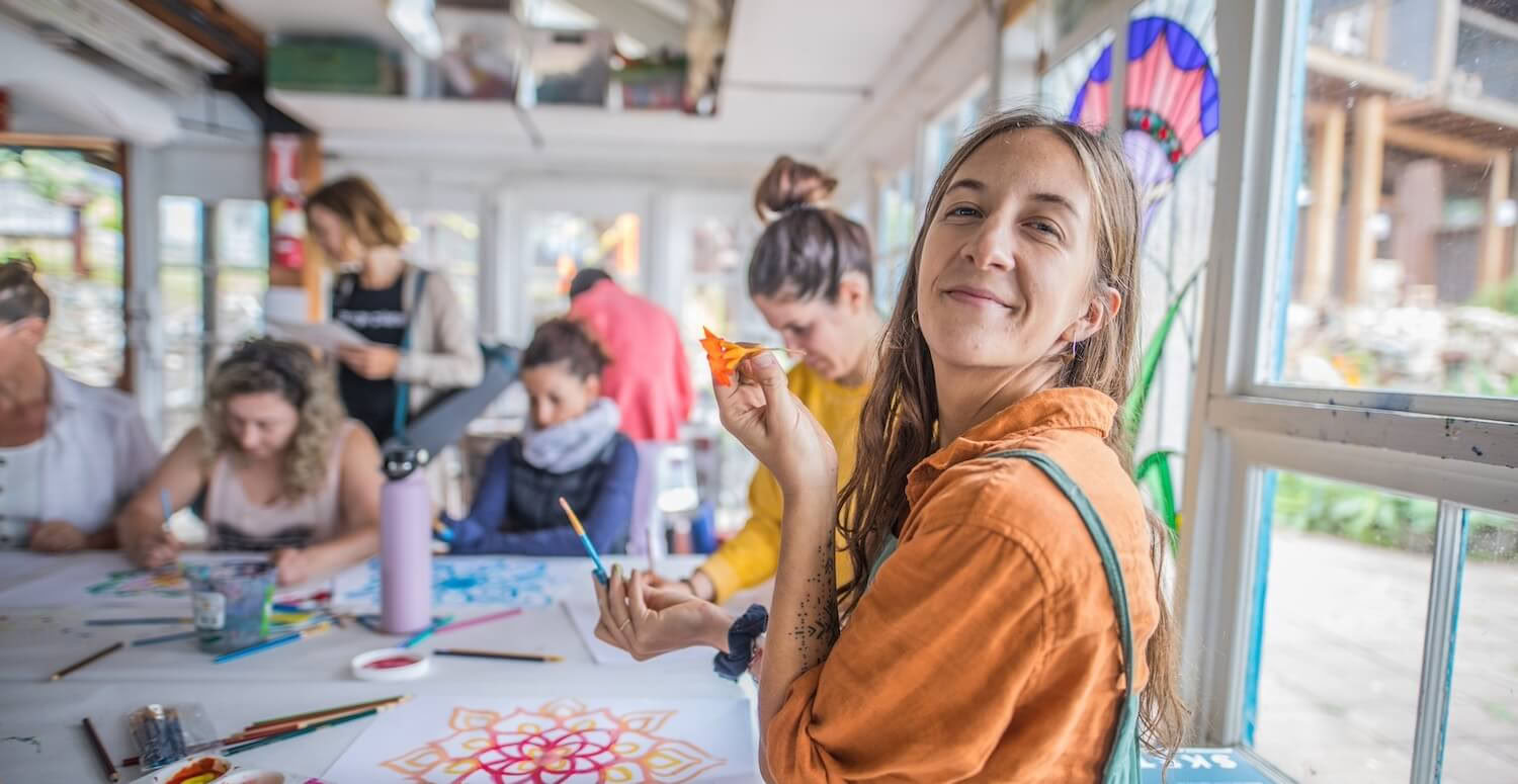 Guarire attraverso la creatività: unire arte e psicologia per la crescita personale e il cambiamento