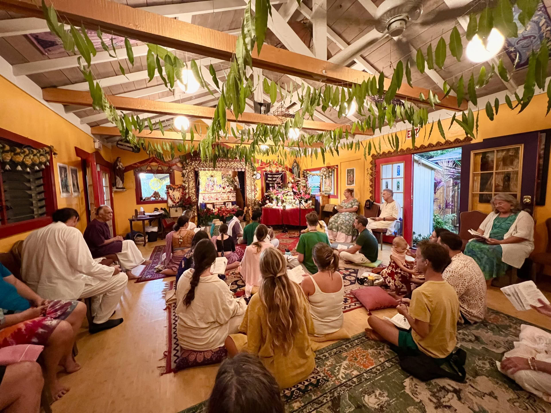 Kirtan del Mercoledì Sera, Festa Vegetariana dell’Amore