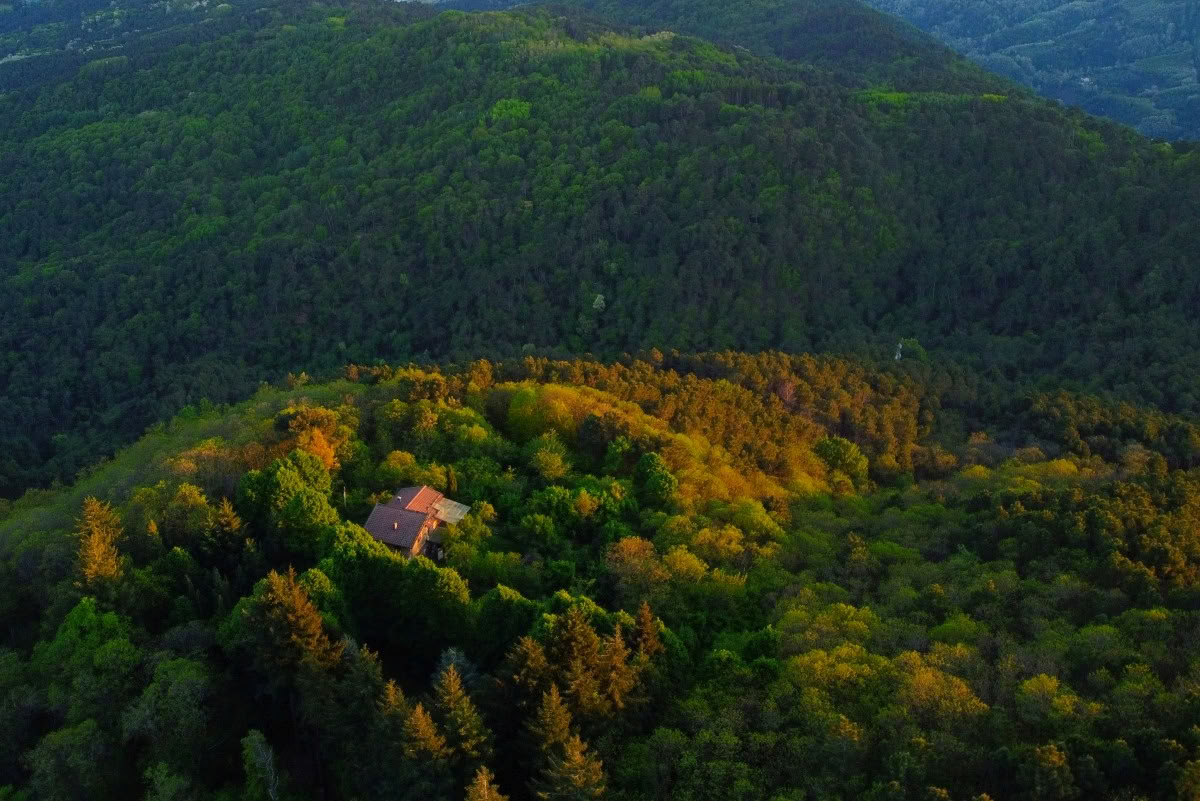 Corso RYT di 200 ore · Toscana, Italia · Certificato Yoga Alliance