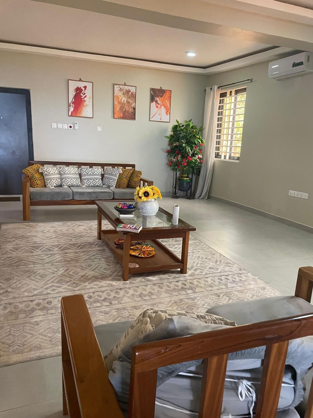 Ritiro per viaggiatrici solitarie – Benessere femminile e scoperta di sé in Ghana