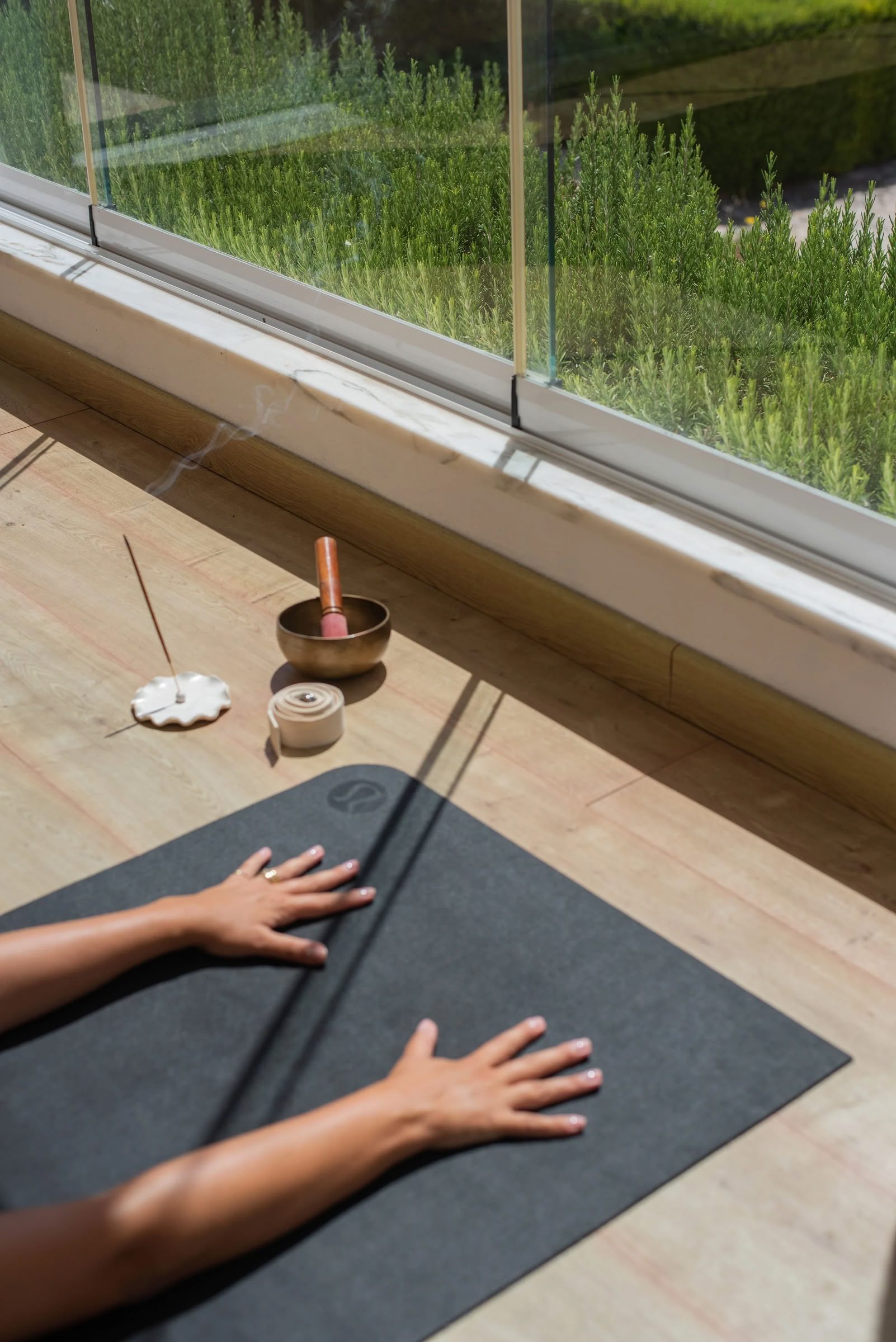 Ritiro di yoga e surf solo per donne