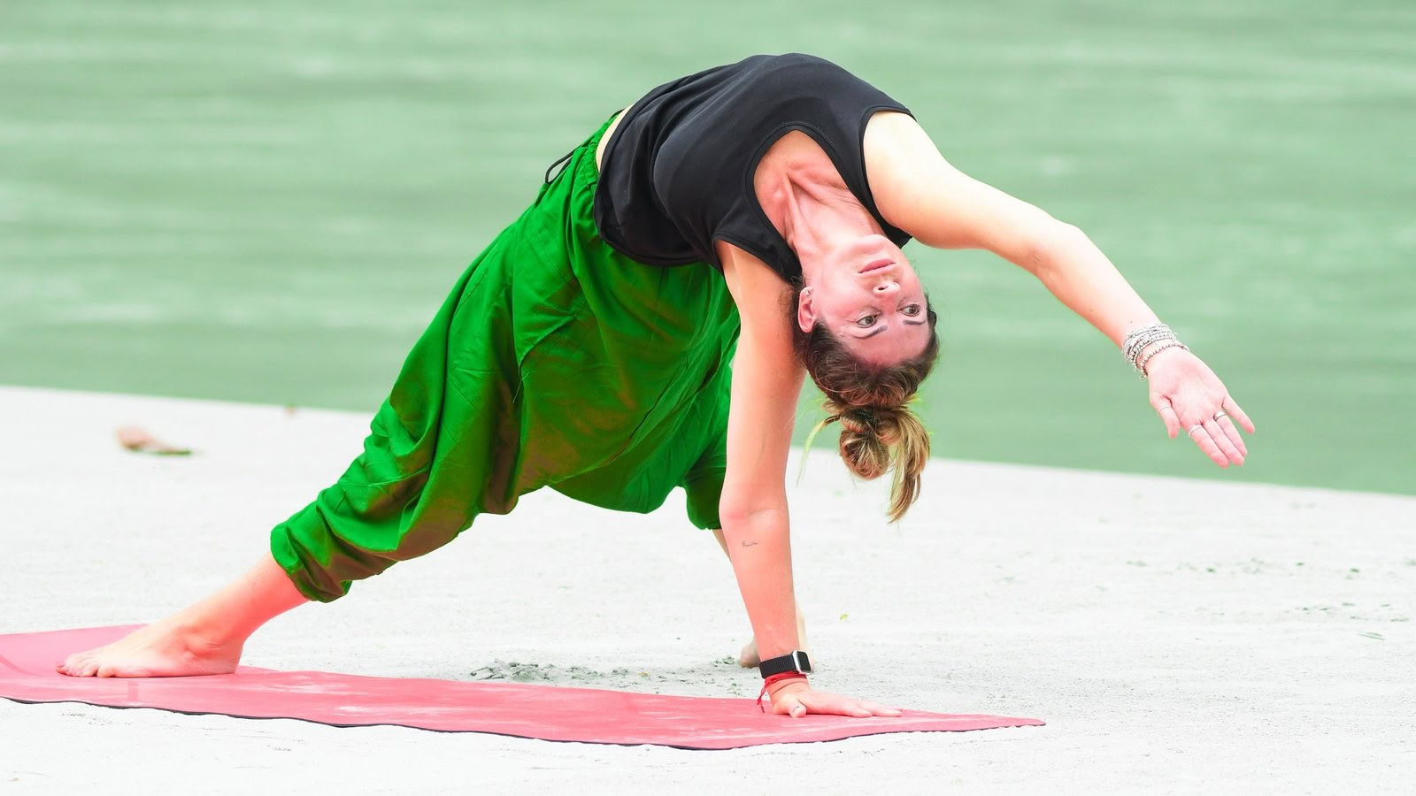 Certificazione YTTC di 200 ore + Yoga prenatale