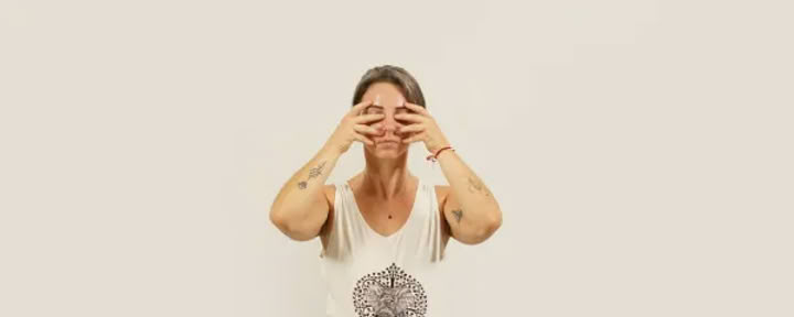 Certificazione YTTC di 200 ore + Yoga prenatale