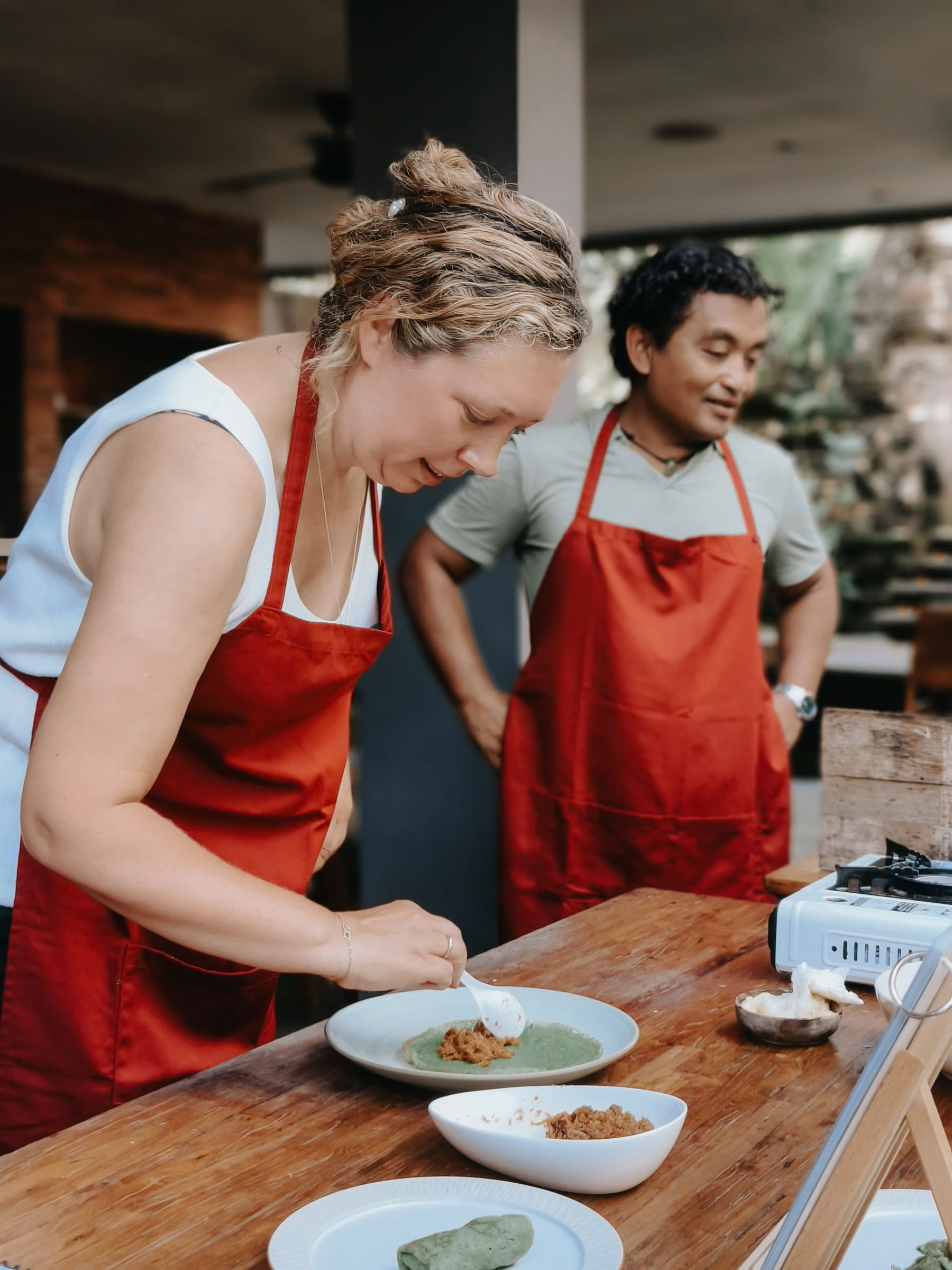 Un’avventura da leccarsi i baffi nella cucina balinese!